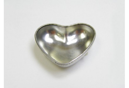 T3318 - Mini Drawn Heart Shaped Tin